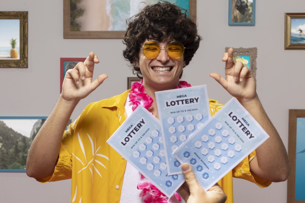 Nettikasinot, ravit ja muu vedonlyönti vapautetaan: Vain lotto jäänee Veikkaukselle